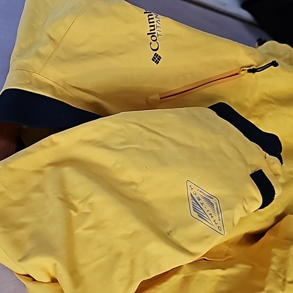 Columbia  omnitech jacket - Picture 12 of 12